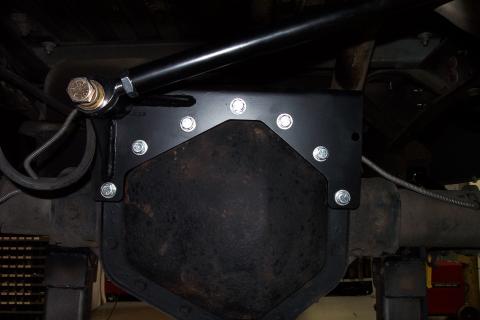Panhard Bar Kit For 1992-2000 C3500 W/ 14 Bolt For Use W/ Universal Hd 4-Link Mounting Brackets Panhard Bar And Hardware Powder Coated Satin Black Ridetech