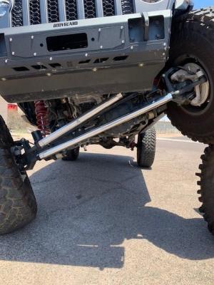 Apex Chassis Heavy Duty 2.5 Ton Tie Rod &amp; Drag Link Assembly in Polished Aluminum Fits: 19-22 Jeep Gladiator JT 18-22 Jeep Wrangler JL. Note: This FLIP kit fits a Dana 44 axle with a lift exceeding 4.5 inches. Requires drilling the knuckle.