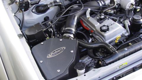 Closed Box Air Intake w/Pro 5 Filter 97-04 Toyota 4Runner/Tacoma Volant