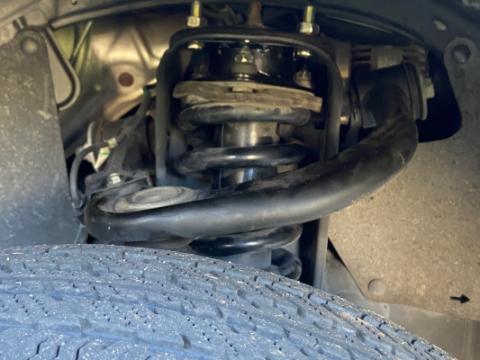 3 Inch Front Strut Spacers 2 Inch Rear Blocks w/U Bolts and Shocks 05-23 Tacoma Freedom Off-Road