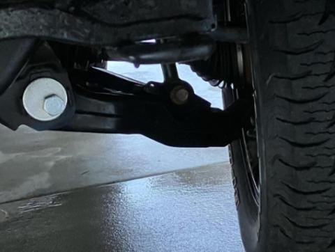 Front Lower Control Arms Non KDSS 03-09 Lexus GX470/03-09 4Runner/07-10 FJ Cruiser Freedom Off-Road