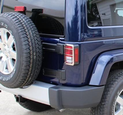 Jeep JK Taillight Guard Pair 07-18 Wrangler JK Polished Silver Kentrol