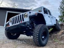 Jeep Gladiator 1.5 Inch Premium Lift Kit 2020+ JT Clayton Off Road